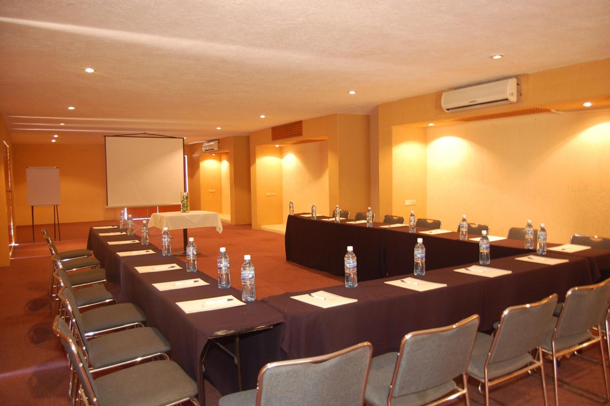Hotel Los Patios 카보산루카스 외부 사진