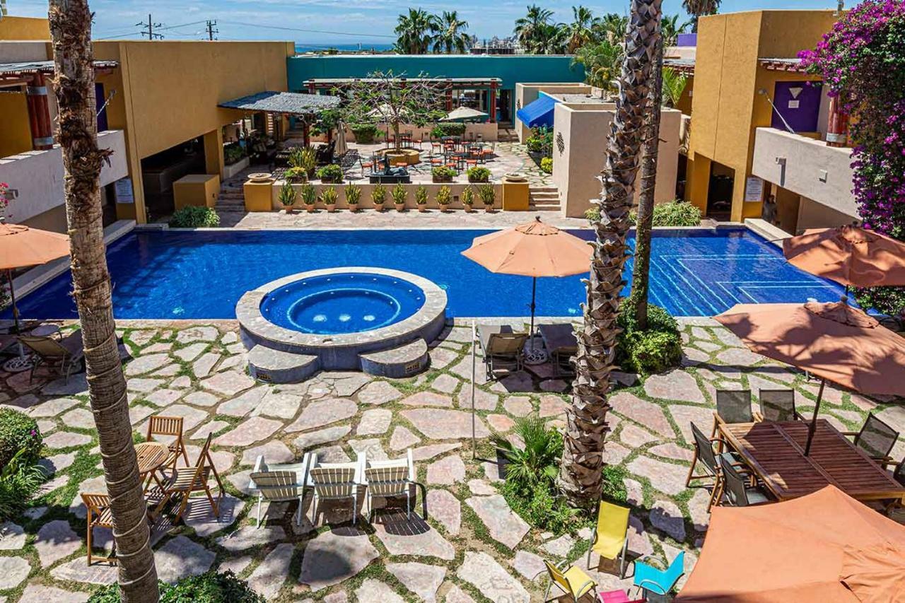 Hotel Los Patios 카보산루카스 외부 사진